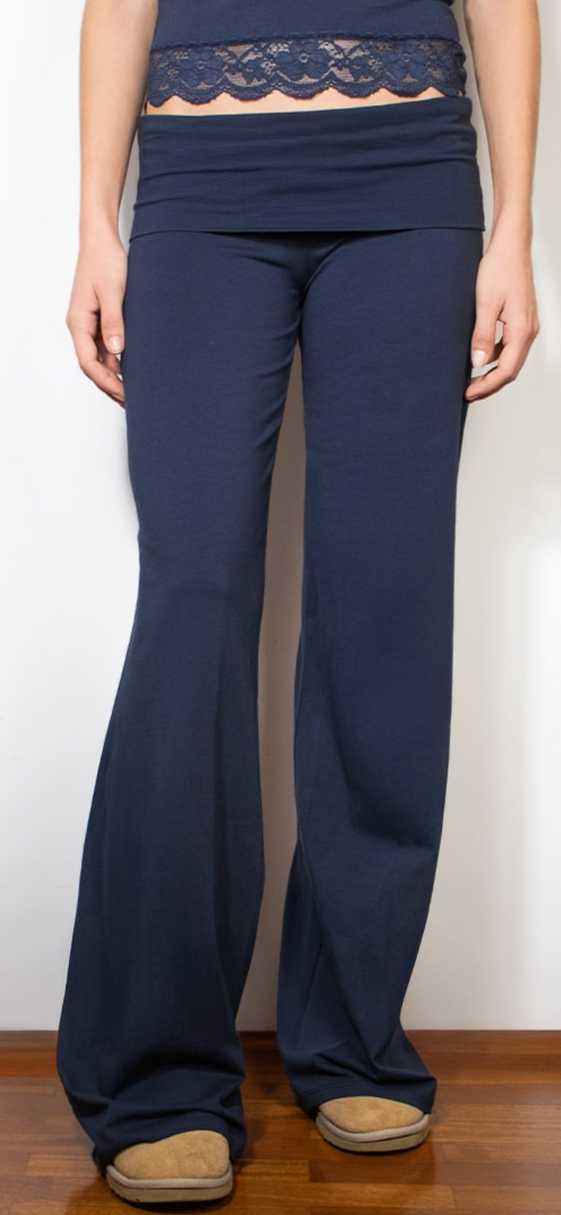 CUFFED PANTS WITH WINGS